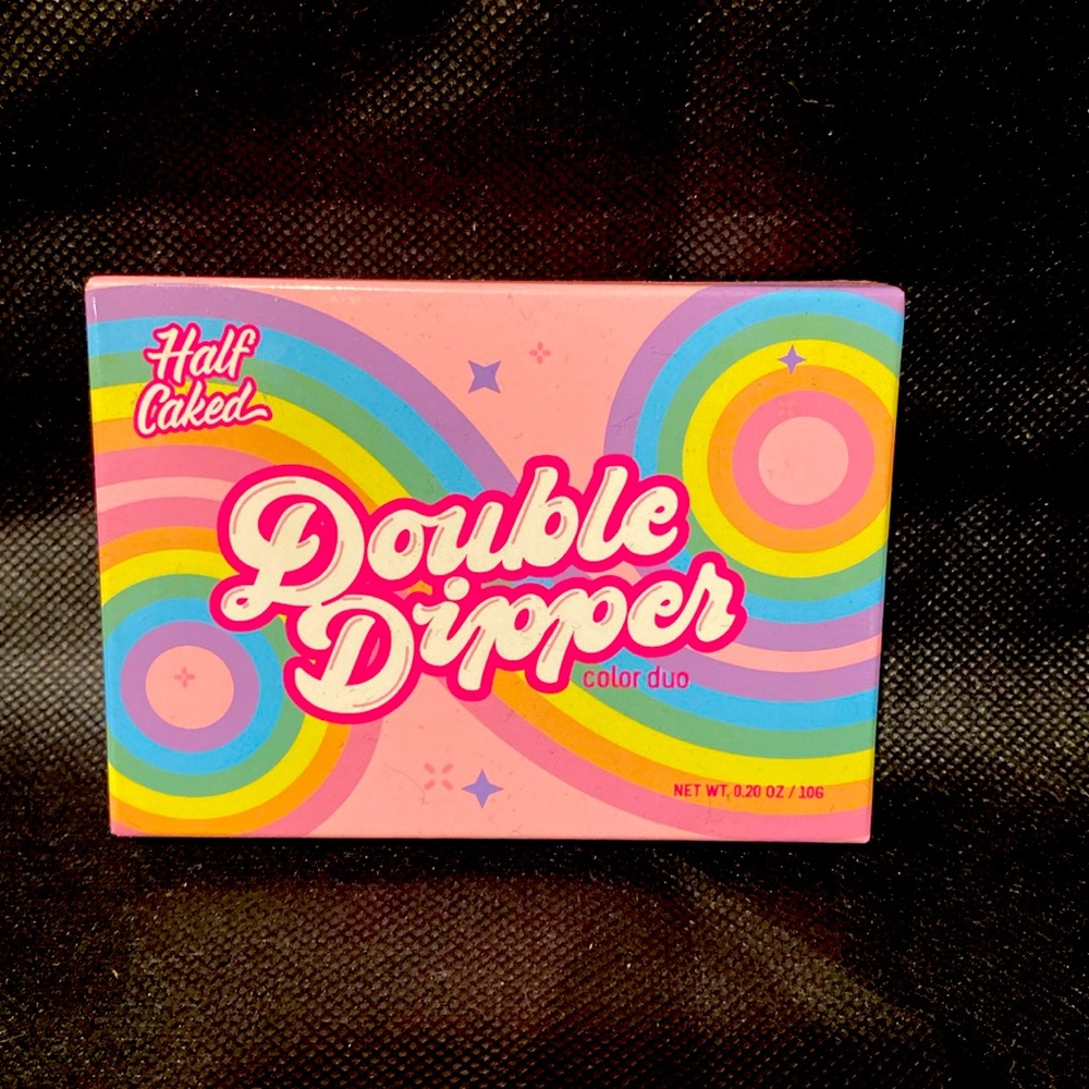 Half caked double dipper combo bronzer/highlighter powder.